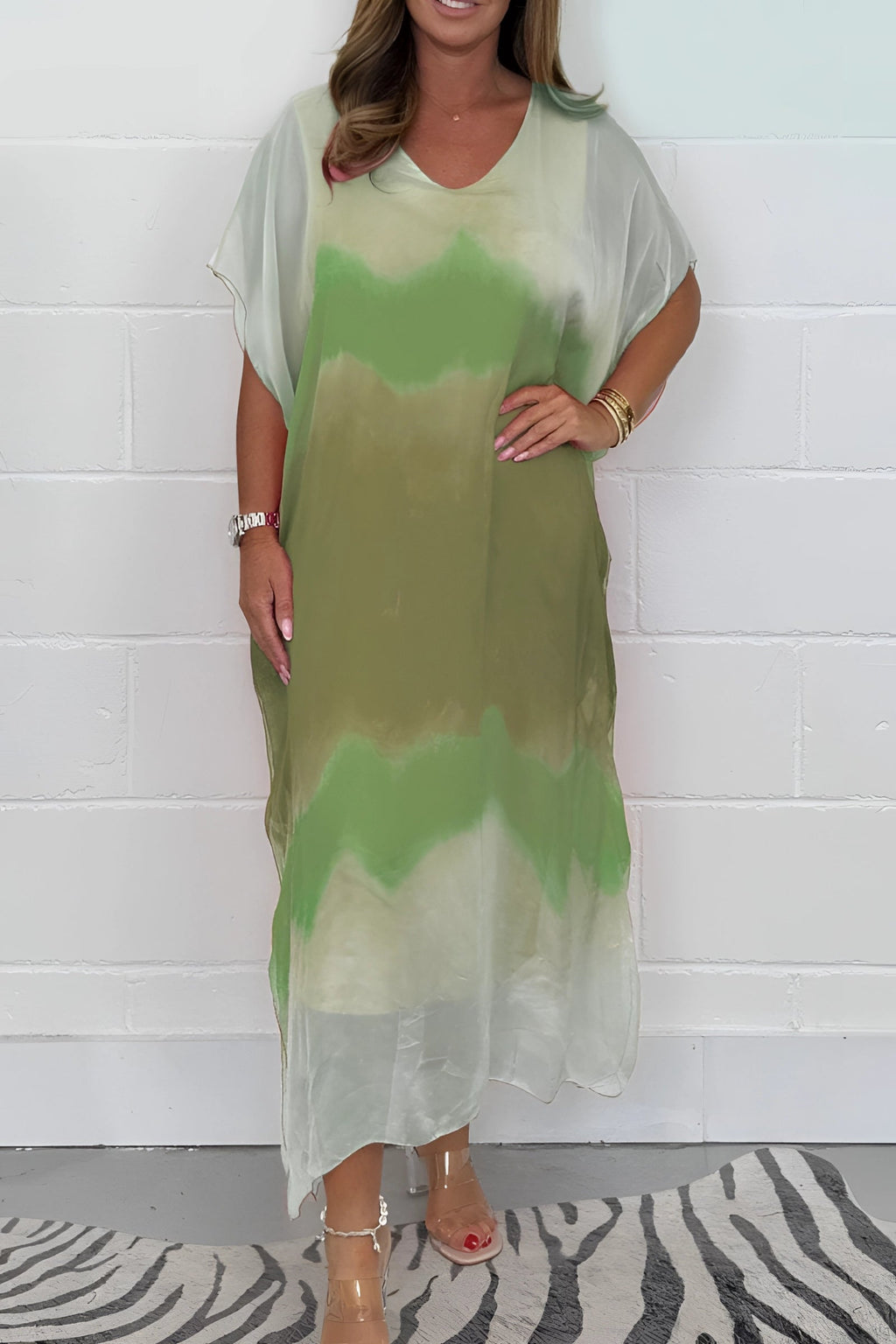 Antonella Plus Size Kaftan | Tie-Dye Beach Cover-Up with Batwing Sleeves 3