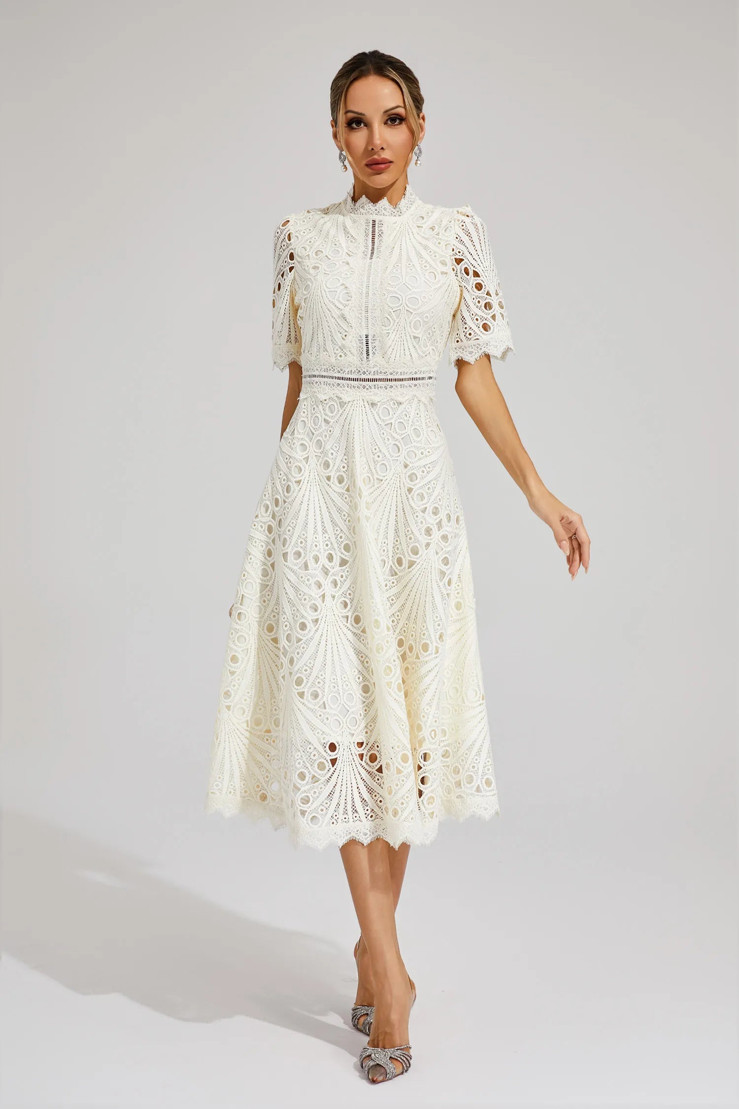 Lace Midi Dress – Elegant Scoop Neckline for Weddings and Special Events